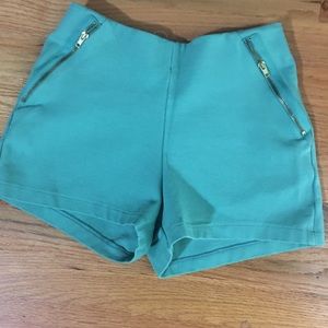 Zara Small Pistachio/mint pastel green shorts